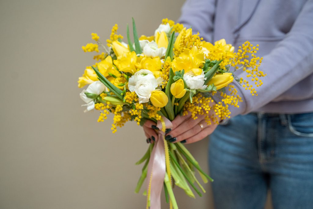 Smell of Spring Flower Bouquet1