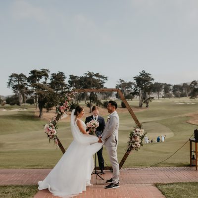 Haley & Julian beautiful wedding flowers19