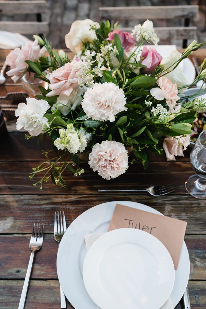 Medium Centerpiece Gold Vase Flower Delivery San Francisco