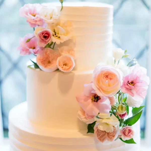 Wedding cake flowers_529