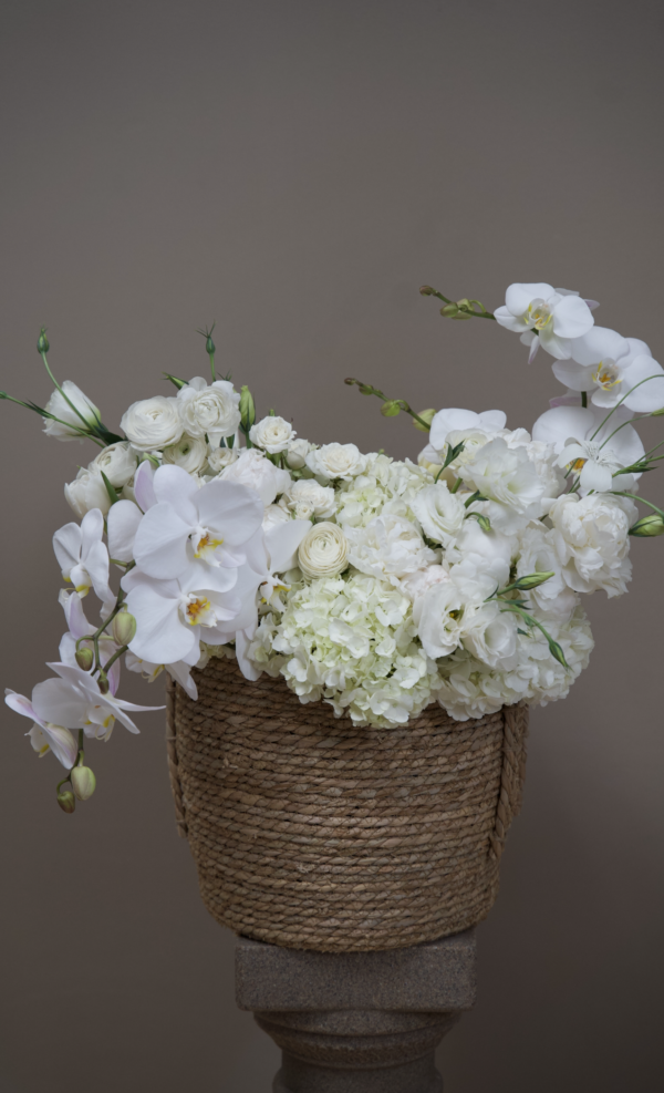 "Thinking of you" Large flower arrangements in a basket