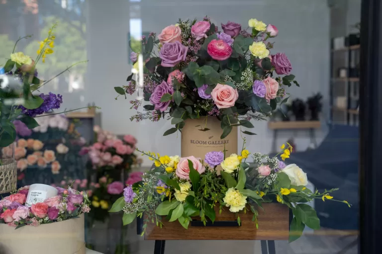 Flower shop Mother's Day window installation