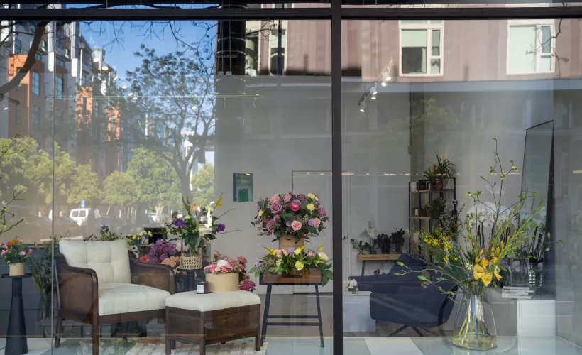 Flower shop Mother's Dy window installation1