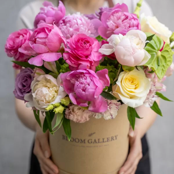 Peonies Lover Bloom Box, Large