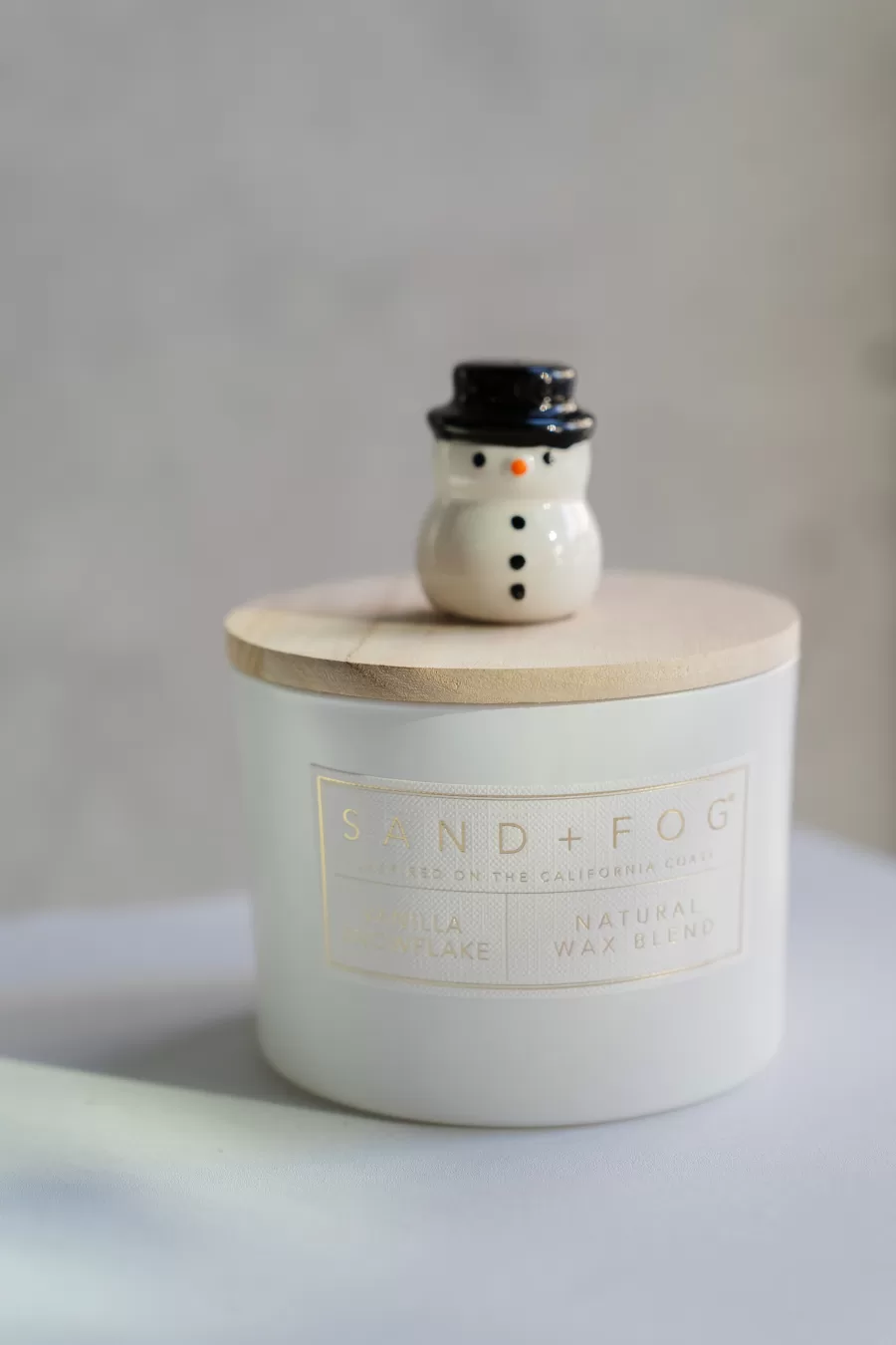 vanilla snowflake candle