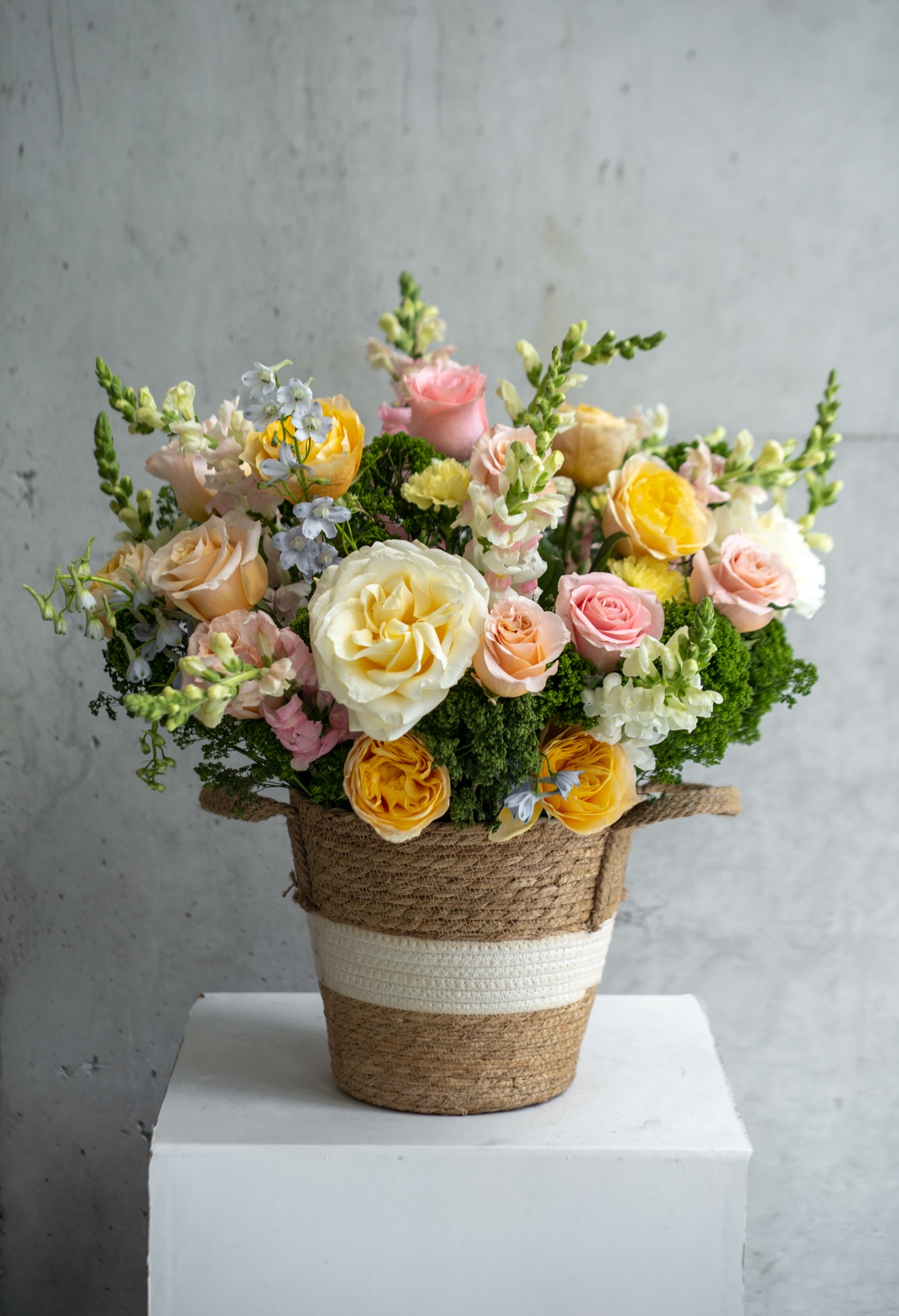 Botanical Mood | Large Mother'S Day Bloom Basket 1 Botanical Mood | Large Mother's Day Bloom Basket